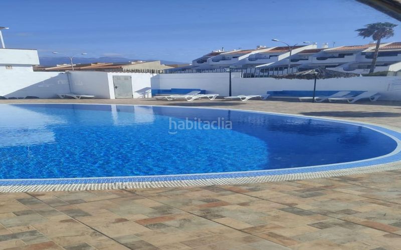 Foto d1c74bef-4859-4b2e-b4a4-f036b830e938. Apartament amb piscina a Costa del Silencio Arona