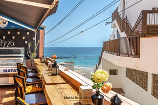 Miete Geschäftsraum in Avenida de la habana 3. Se traspasa bar cafetería en los cristianos, tenerife sur