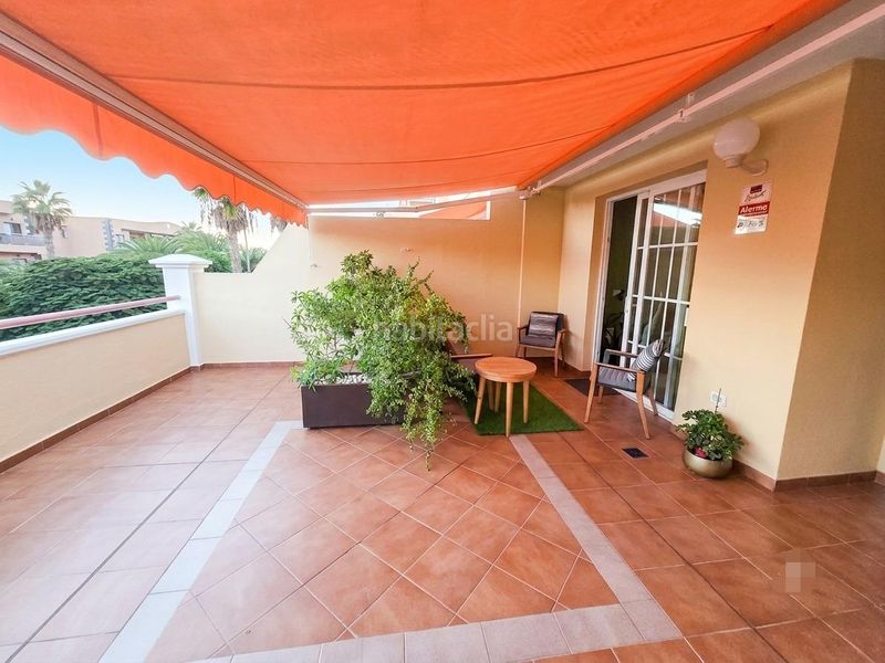 Foto 57cea350-aa34-4941-943a-815cd95776f7. Casa adossada a calle calle jarcias 6 a Casco Urbano Adeje