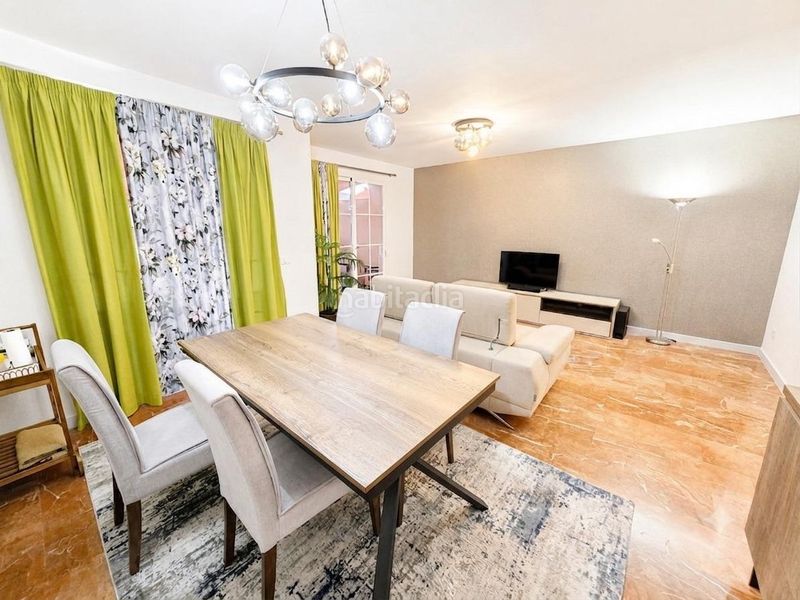 Foto b1bd9fe4-7eb8-483d-aa3e-f965515a8059. Casa adossada a calle calle jarcias 6 a Casco Urbano Adeje