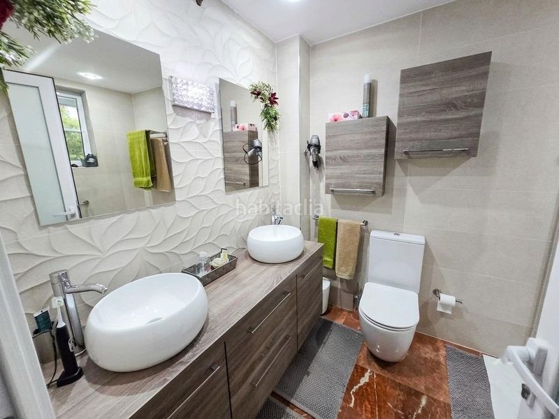Foto f1c5a972-18e1-4736-a559-db5e4a0b3ff7. Casa adossada a calle calle jarcias 6 a Casco Urbano Adeje