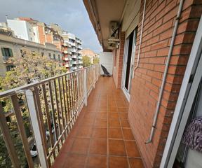 Attique  Carrer de nàpols