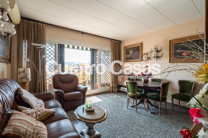 Foto 5e57fdc1-9e1a-4eb5-b2a1-b3c043e88db8. Penthouse with heating parking in La Nova Esquerra de l´Eixample Barcelona