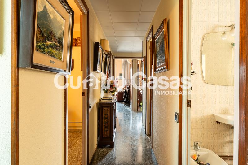 Foto a8167214-43f5-40b5-90c8-7f0e50238c7a. Penthouse with heating parking in La Nova Esquerra de l´Eixample Barcelona