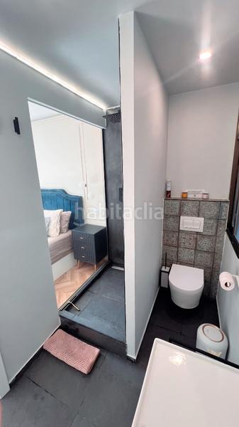 Foto dc41491e-a05d-462f-a631-7e3c2688aff3. Piso en Raval Barcelona