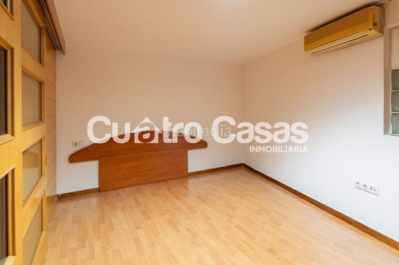 Foto fbe9b61f-9c10-4781-a6d4-4bab633e8d9f. Pis a Raval Barcelona