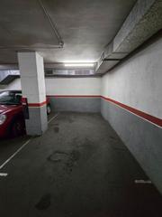 Car parking in Calle de Casp