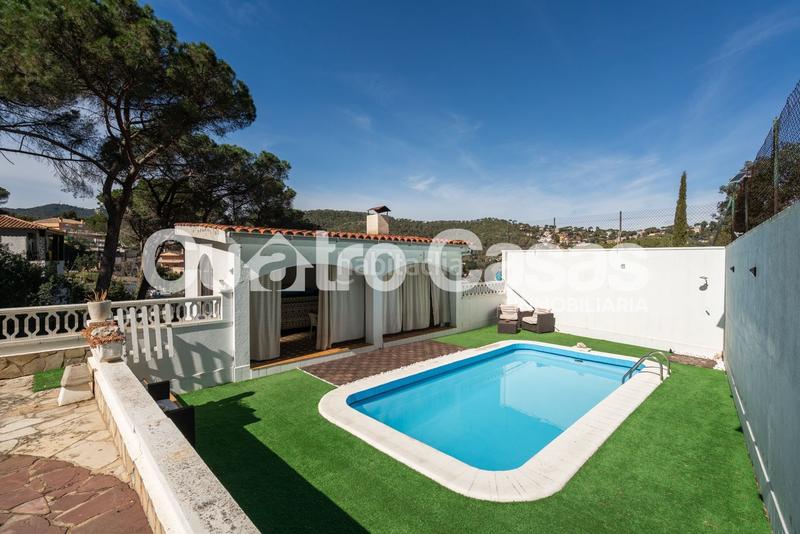 Foto 5bd611e1-0f23-407e-b7ef-06f6d59a2963. Chalet mit pool in Urbanitzacions Argentona