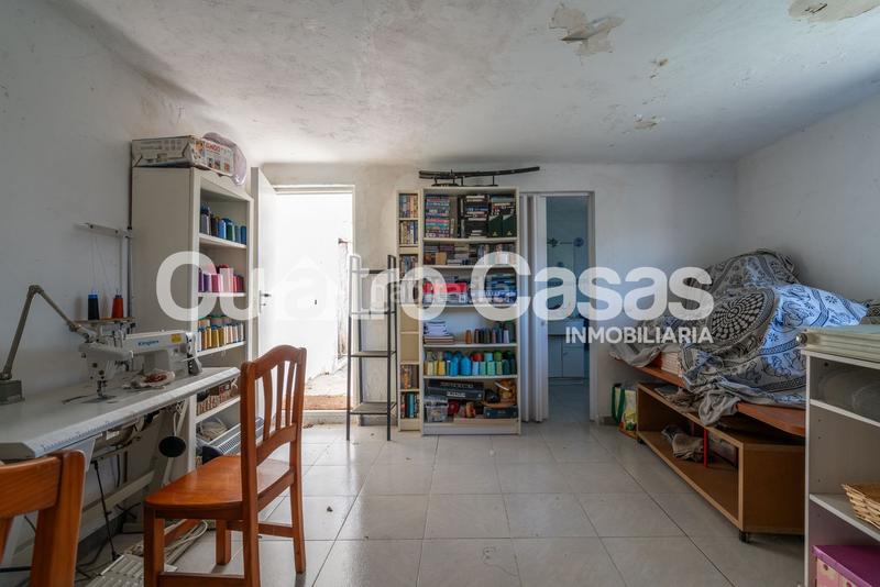 Foto 05cad006-79e5-47b8-af35-f72bce2613c0. Chalet with pool in Urbanitzacions Argentona