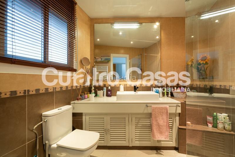 Foto 4ba3a6fc-4ee2-47df-a7ea-96ca99db2dea. Chalet avec piscine dans Urbanitzacions Argentona