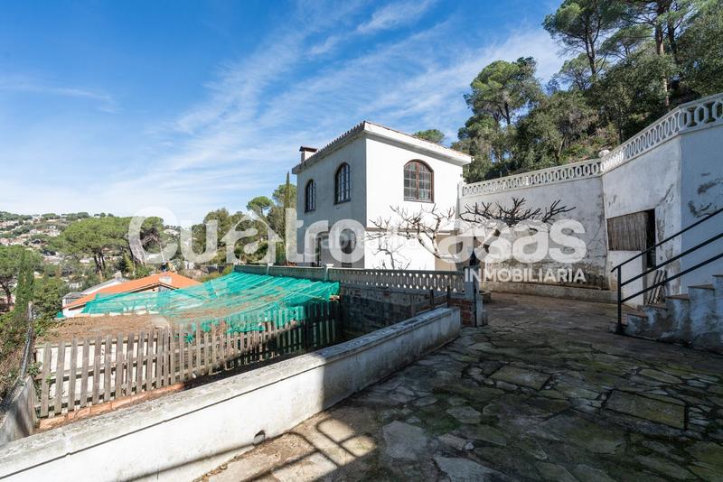 Foto 071703b0-691d-47f6-8a55-58f2d88f9252. Chalet con piscina in Urbanitzacions Argentona