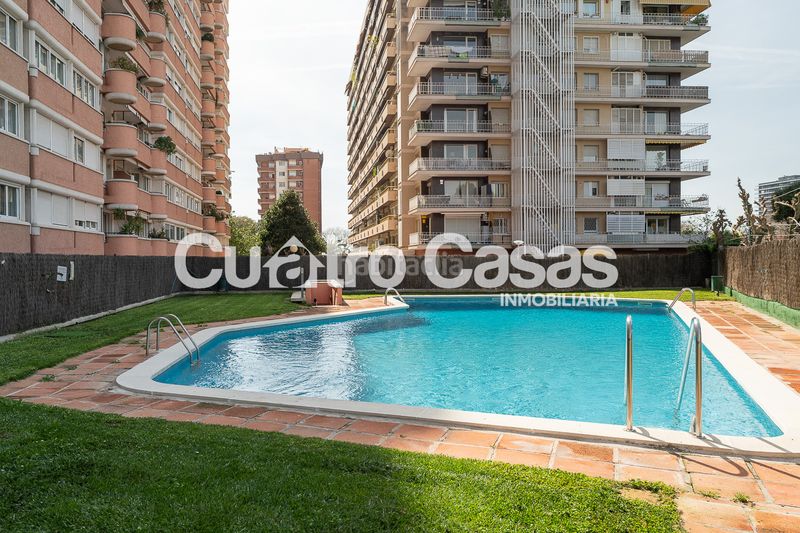 Foto 47ea2cec-2fb6-40ae-ae5e-5be72869c864. Pis amb calefacció aparcament piscina a Sant Ramon - Maternitat Barcelona