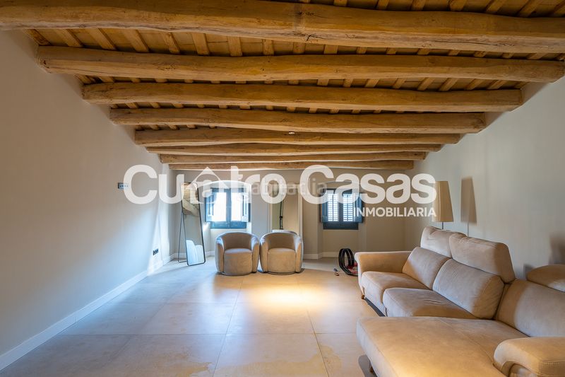 Foto c36b6933-a744-46b0-ae21-b8af94dbfff9. Casa amb xemeneia calefacció aparcament a Centre Masnou (El)