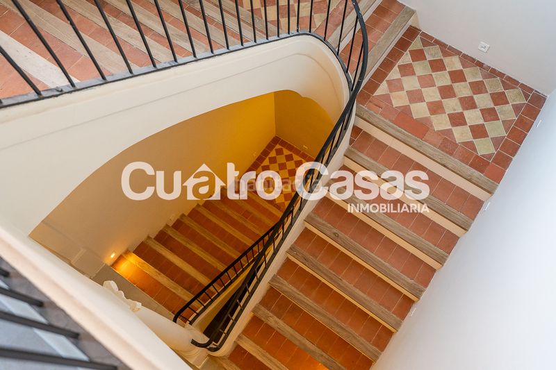 Foto cbd8a2da-5ac0-404c-9bb4-1eb024503f70. Casa amb xemeneia calefacció aparcament a Centre Masnou (El)