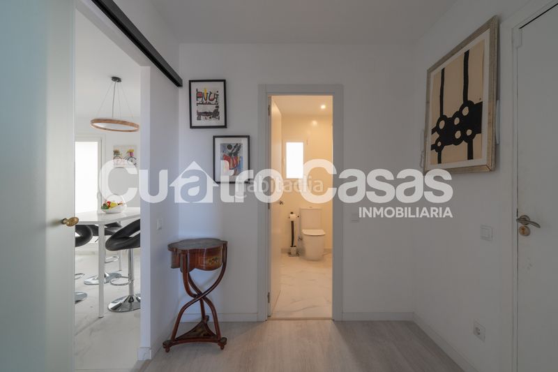 Foto b9b0a7c0-5f7a-42a8-9ccc-877510735486. Àtic a Dreta de l´Eixample Barcelona
