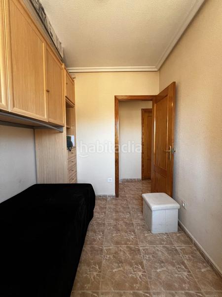 Foto 1a9063a4-a0c8-4a99-b530-7995658c7deb. Piso en calle maestro francisco casanovas 7 en Antonio Machado Torrevieja