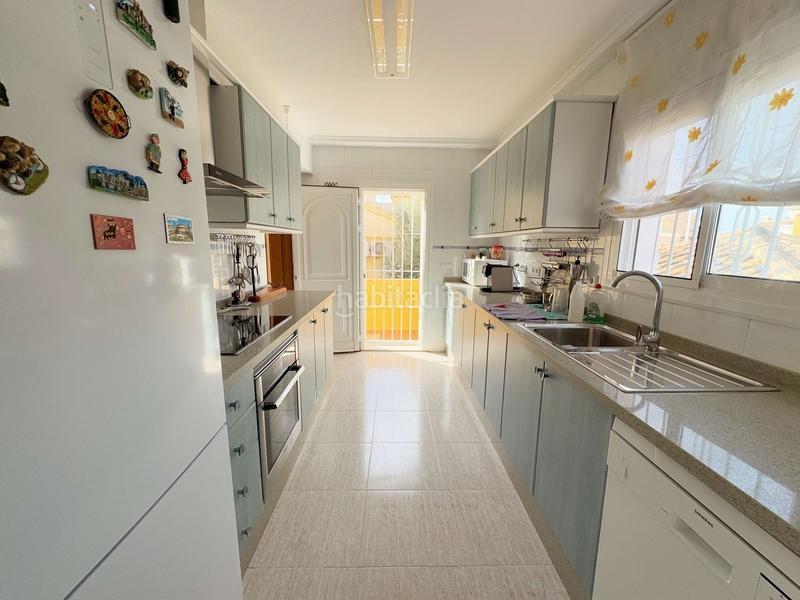 Foto 2ef7940a-8d3d-43f5-bca7-e3ea553b08a1. Chalet mit pool in Monte y Mar Santa Pola