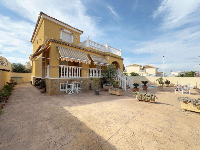Foto 48d1561b-f1df-44e8-9b26-d27df40833b6. Chalet en Monte y Mar Santa Pola