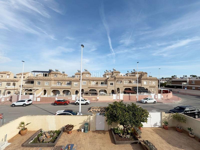 Foto 99d37960-6510-46ac-9ea2-e7f3396f612a. Chalet en Monte y Mar Santa Pola