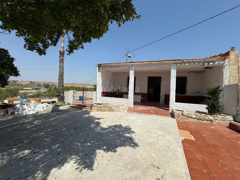 Foto e27a7f44-bd69-45a1-9665-42895c8fc01f. Chalet in autovia partida Torrellano 2080 in Torrellano Elche / Elx