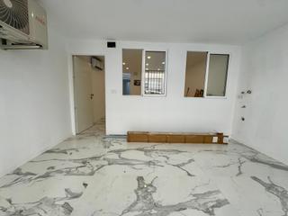 Appartement à Carolinas Altas. Bajo con entrada independiente en la zona de carolinas altas.