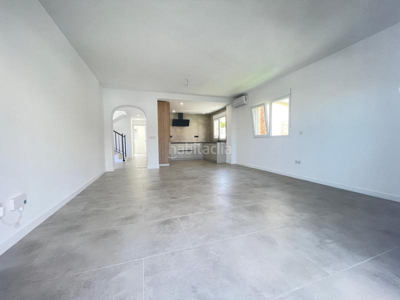 Foto 598f505c-2bdf-4868-8c18-5331e8115890. Chalet  en campello con reforma a estrenar !!! en Campello (el)