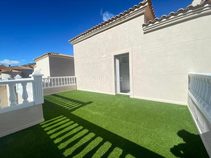 Foto 605a3875-ee5b-4792-a43d-37d62f75cb9f. Chalet  en campello con reforma a estrenar !!! en Campello (el)