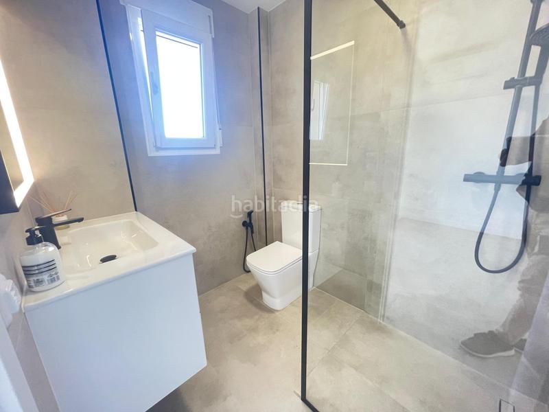 Foto 6bb75e14-fdbc-4ad6-8f5d-d1ebada33bfa. Chalet  en campello con reforma a estrenar !!! en Campello (el)