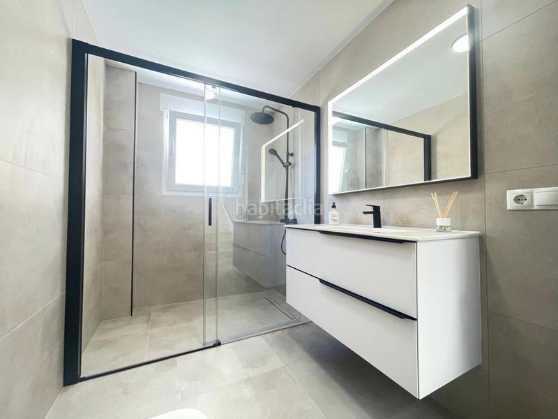 Foto 716b2c46-1589-46f2-ae4b-6cd4d39622ff. Chalet  en campello con reforma a estrenar !!! en Campello (el)