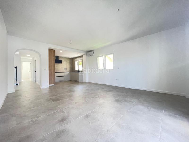 Foto b09af65a-d19e-445b-980c-e0e52da1ff11. Chalet  en campello con reforma a estrenar !!! en Campello (el)