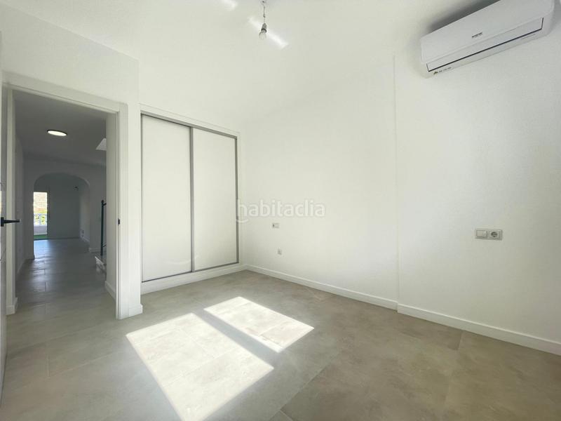 Foto bc7a7bf1-e963-4551-b5b7-8f487565b37f. Chalet  en campello con reforma a estrenar !!! en Campello (el)