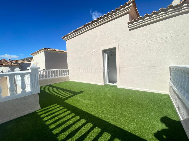 Foto d84cac04-594e-446d-b7d0-e8c84d64b6a5. Chalet  en campello con reforma a estrenar !!! en Campello (el)