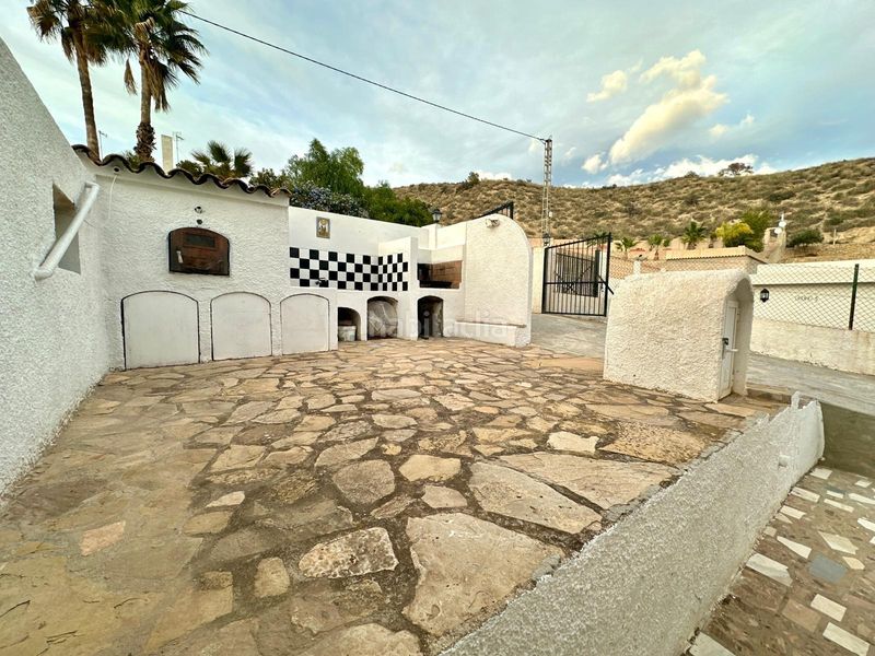 Foto 2336ca5d-10fb-46d6-9928-79a43c806d2d. Xalet amb aparcament a Pueblo Acantilado-Lanuza Campello (el)