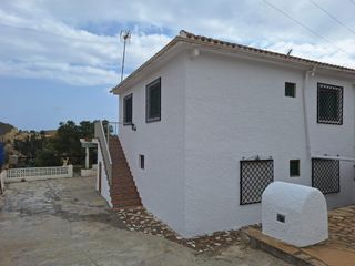 Xalet a Pueblo Acantilado-Lanuza. Magnífica oportunidad chalet adosado con vistas espectaculares