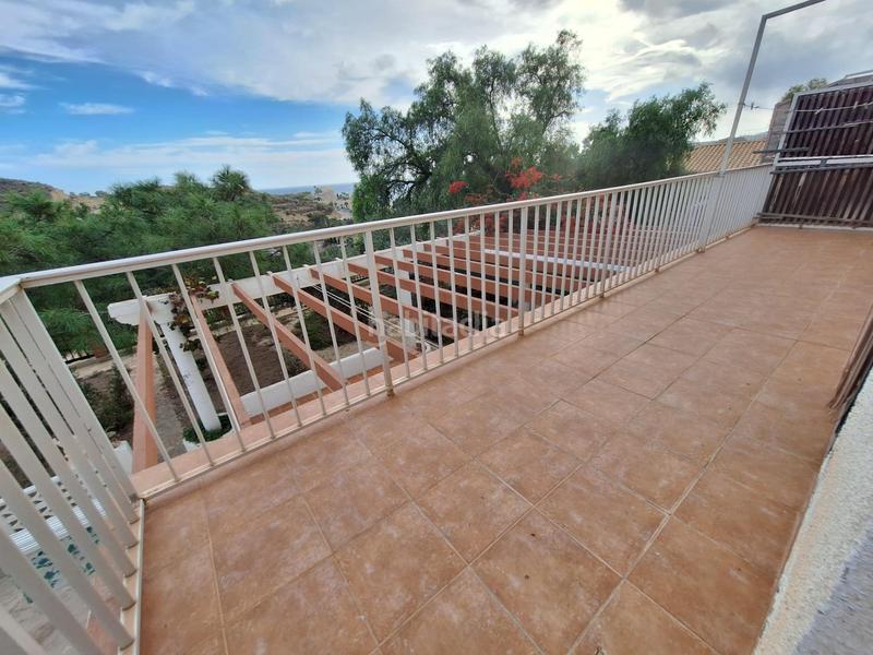 Foto 4af92258-5cbe-4952-b4b9-2ac70c7c2cb3. Casa a schiera con parcheggio in Pueblo Acantilado-Lanuza Campello (el)