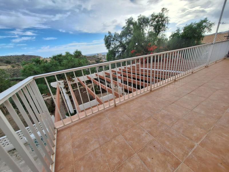 Foto 58c5a7c8-66c9-46c4-8c51-894d0770d531. Casa a schiera con parcheggio in Pueblo Acantilado-Lanuza Campello (el)