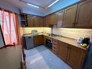 Pis a Camí dels Magros - Casablanca. Amplio y luminoso piso de tres dormitorios en zona consolidada