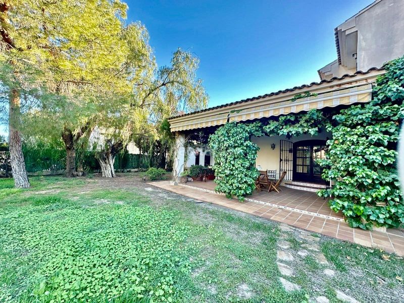 Foto 569acc93-76ed-424f-b82a-b3dbc9c42ec6. Chalet avec parking piscine dans La Huerta Mutxamel