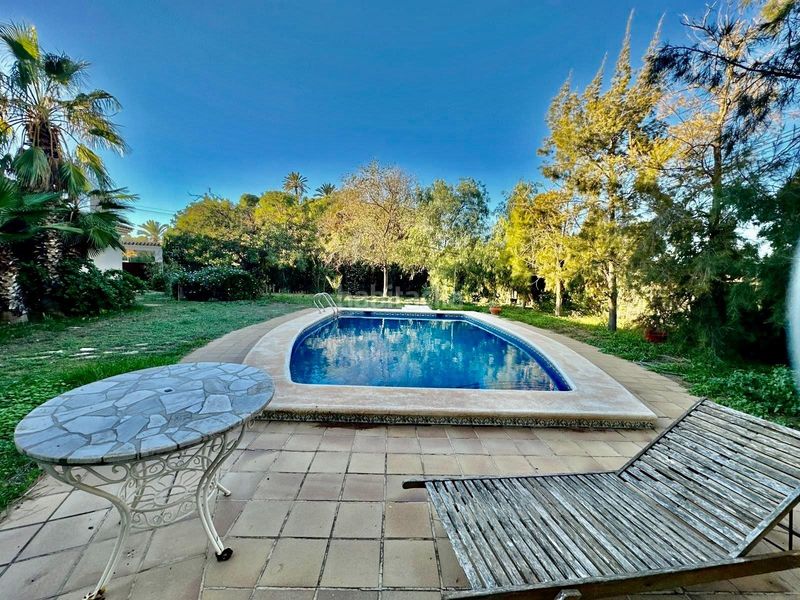 Foto 7363aadb-dbc8-47b3-8e43-0b9ba6bed974. Chalet avec parking piscine dans La Huerta Mutxamel