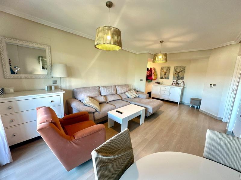 Foto 08cd3999-dabf-4882-8c55-22f3914afc33. Pis amb aparcament piscina a Albufereta Alicante