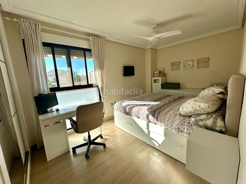 Foto 13df40e9-9ee7-4d5d-a3dd-4094ecec4b28. Pis amb aparcament piscina a Albufereta Alicante