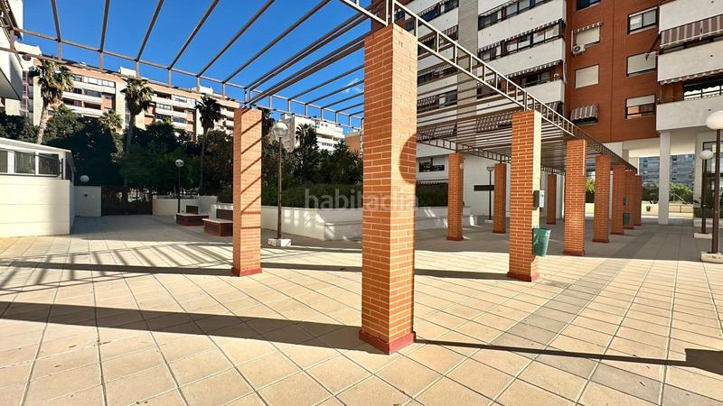 Foto 83bd940f-bcd0-46b7-9ce5-03492fd79d3d. Pis amb aparcament piscina a Albufereta Alicante