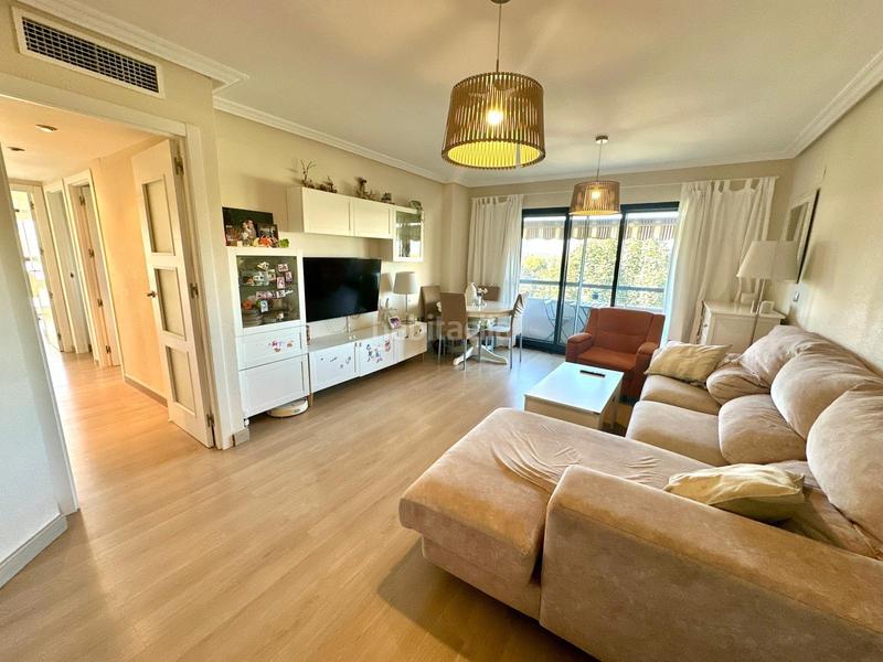 Foto 933537ed-62ef-4175-a520-059d1a956624. Pis amb aparcament piscina a Albufereta Alicante