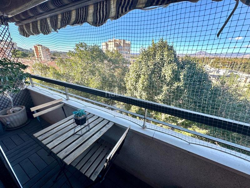 Foto 9f10fcec-f8b6-4246-9c8c-419bbd9b7bf3. Pis amb aparcament piscina a Albufereta Alicante