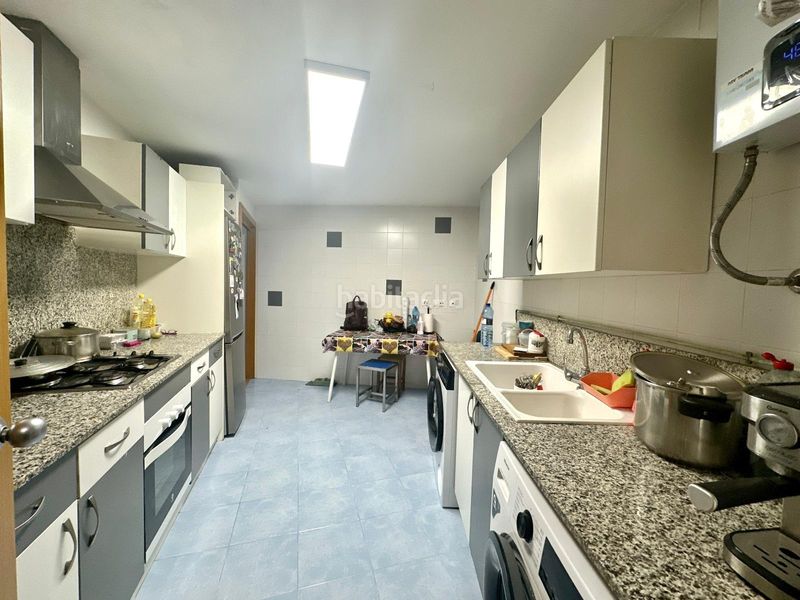 Foto 9674a4a2-d1a1-4fec-8586-1ce63eeb51f0. Pis amb aparcament a Paus - Polígono San Blas Alicante