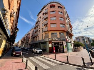 Etagenwohnung  Calle plus ultra. Amplio y luminoso piso en carolinas altas, alicante  ideal para