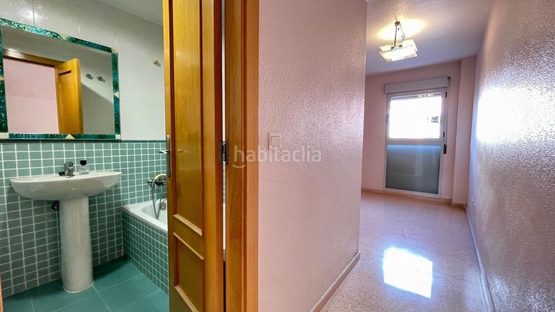 Foto 61b8fe65-085a-48a5-989b-270ff61d5af7. Pis a Carolinas Altas Alicante