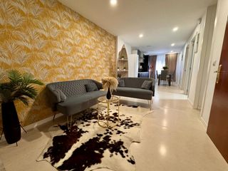 Flat in Mercado. Amplio y moderno piso reformado en el corazón de alicante