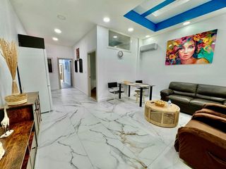 Piano terra  Calle del cronista viravens. Amplia planta baja reformada en carolinas bajas, alicante