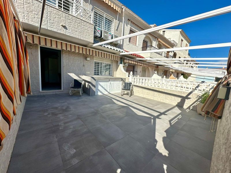 Foto 94c0f185-fd9f-4d78-af1d-8a94e8431ca9. Casa amb aparcament a Playa Tamarit-Playa Lissa Santa Pola